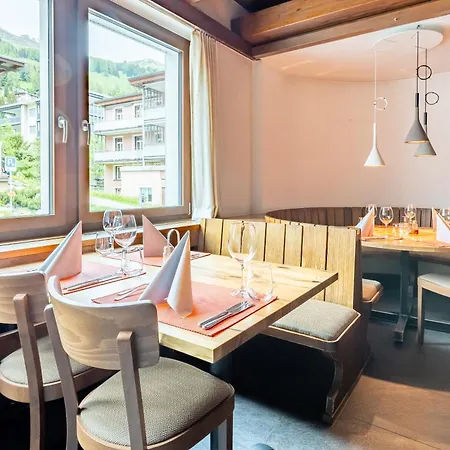 Hotel Dischma 3*