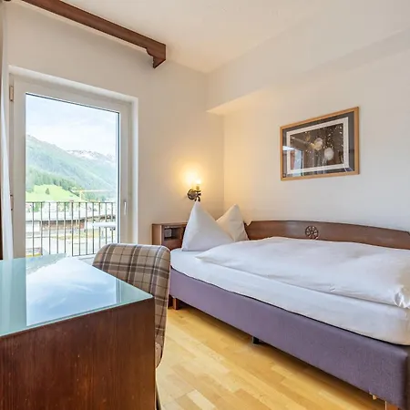Dischma Hotel