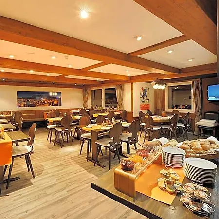 Dischma Hotel 3*